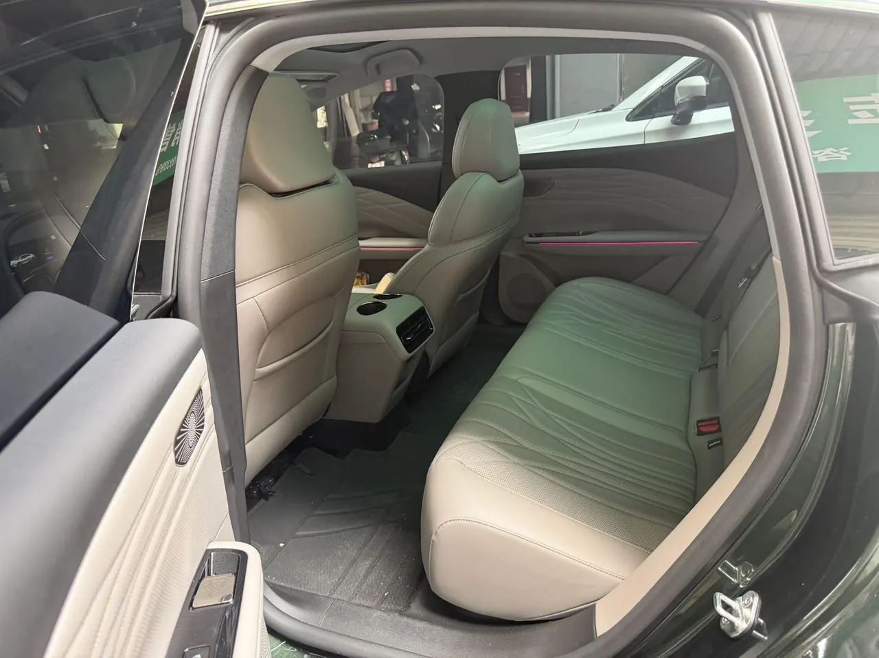 Geely Galaxy 2026 Xingyao 8 EM-i 1.5 Voyager Sailing Edition Automatic Gear 3