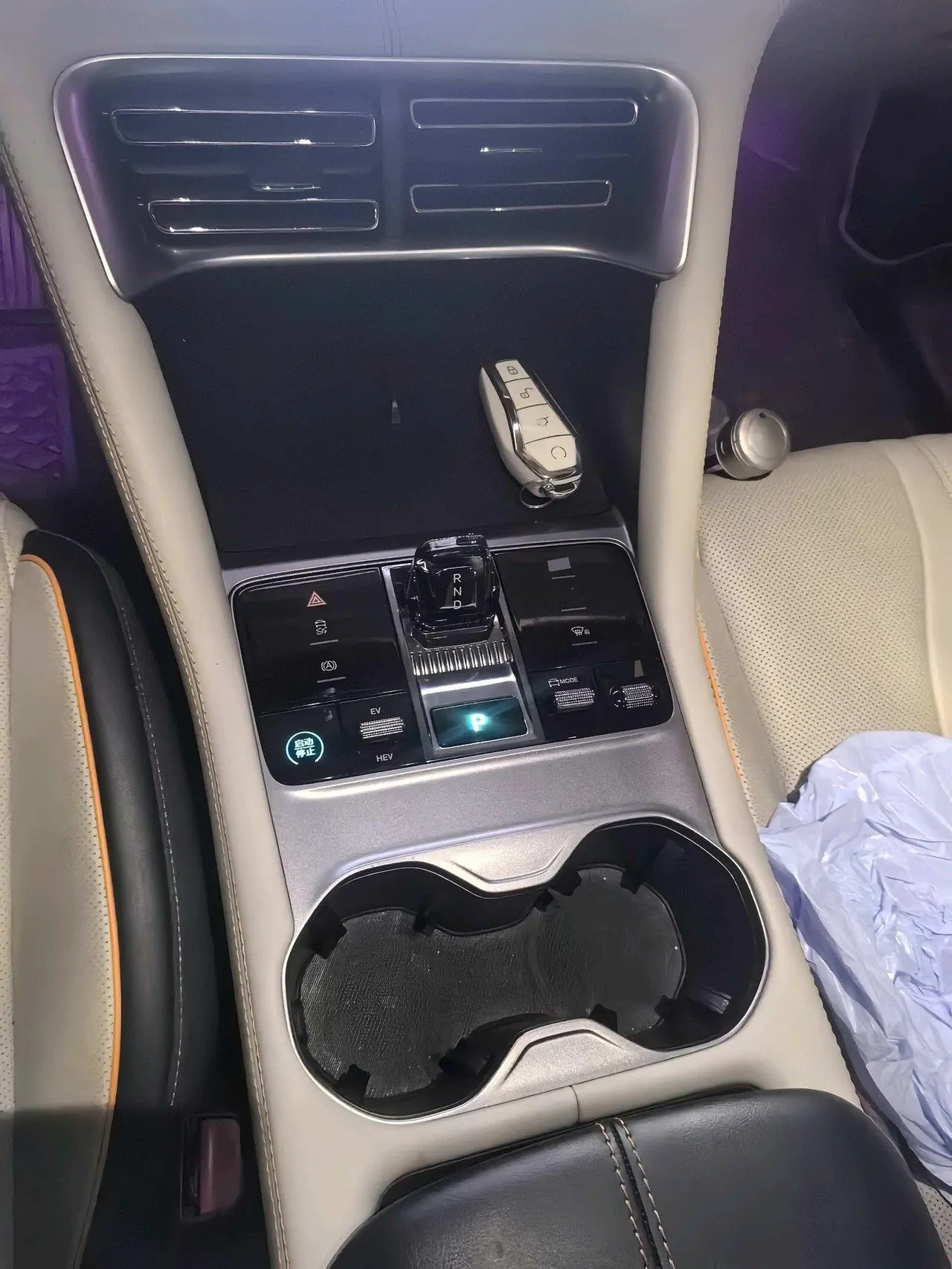 BYD 2023 Song PLUS DM-i 1.5 Stepless Champion Edition 110KM Flagship Automatic Gear 11