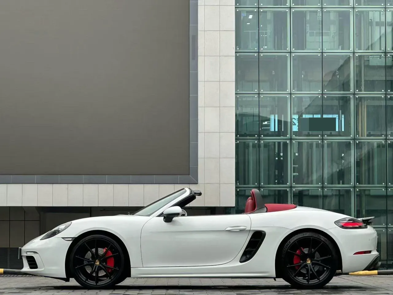 Porsche 718 (Imported) 2020 718 Boxer 2.0T Automatic 3
