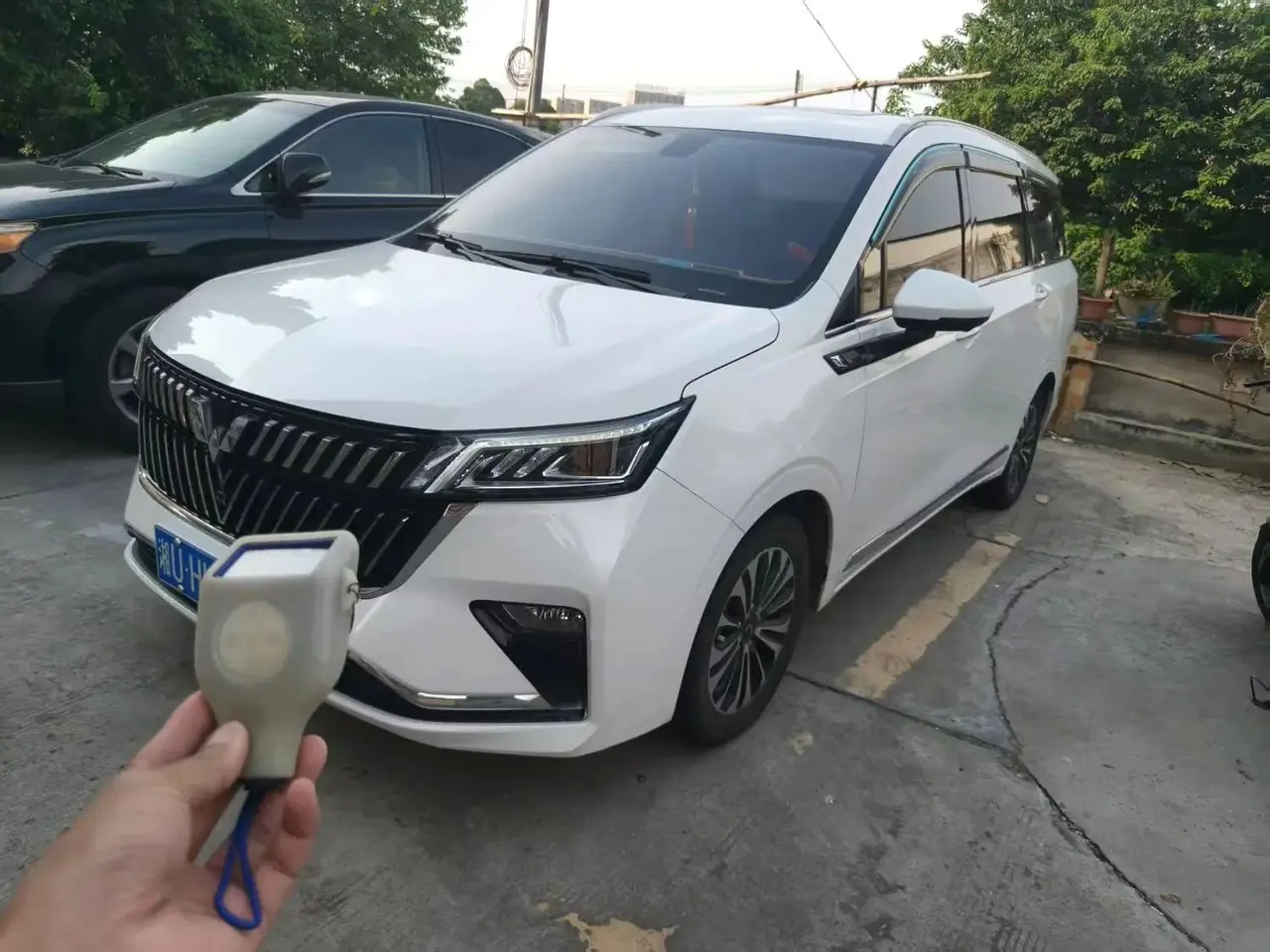 Open image lightbox: WuLing 2022 Jiachen 1.5T Stepless Enjoy Flagship Automatic Gear