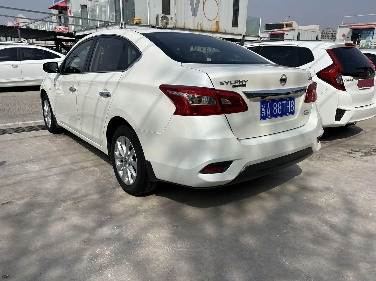 Nissan 2022 Sylphy Classic 1.6 Stepless XL Deluxe Automatic Gear 3