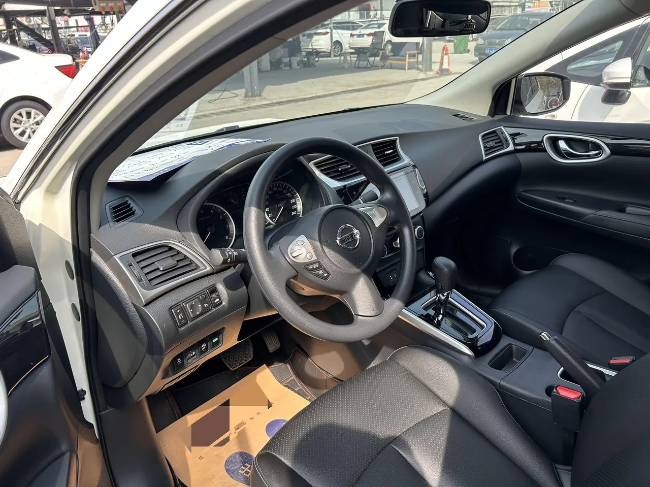 Nissan 2022 Sylphy Classic 1.6 Stepless XL Deluxe Automatic Gear 5