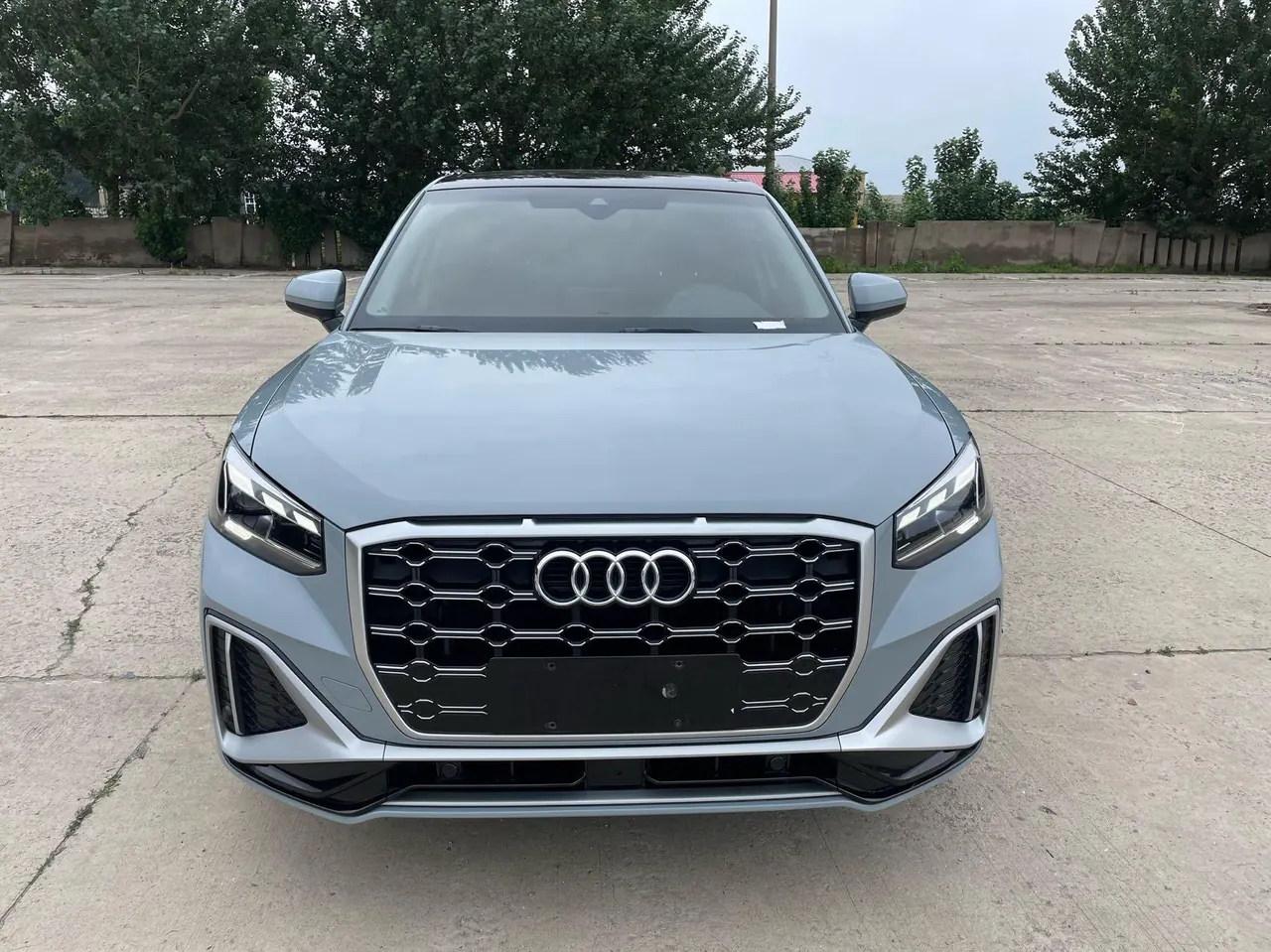 Audi 2022 Q2L 1.4TFSI 35TFSI Fashion Dynamic Automatic 2