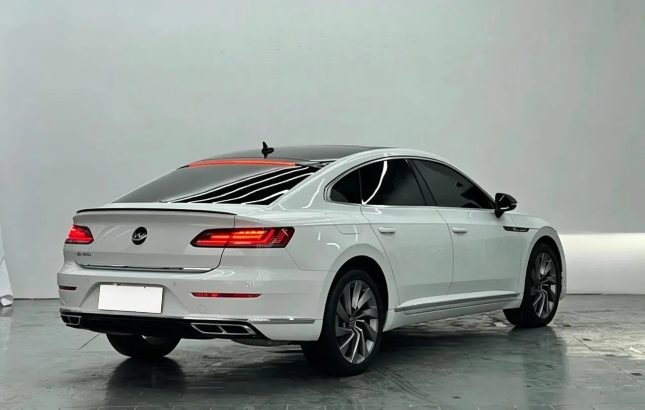 Volkswagen 2021 CC 2.0TSI 380TSI eye-catching automatic gear 4