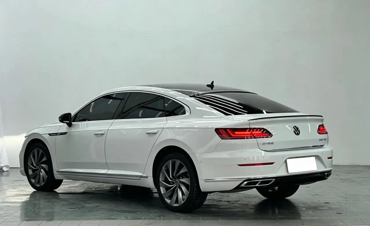 Volkswagen 2021 CC 2.0TSI 380TSI eye-catching automatic gear 5