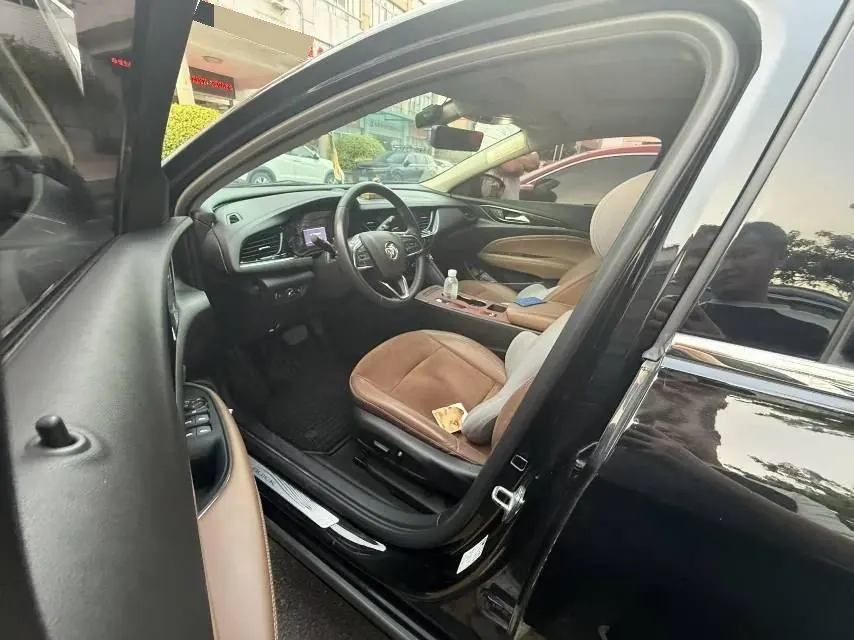 Buick 2022 Regal 1.5T 552T Smart Automatic Gear 2