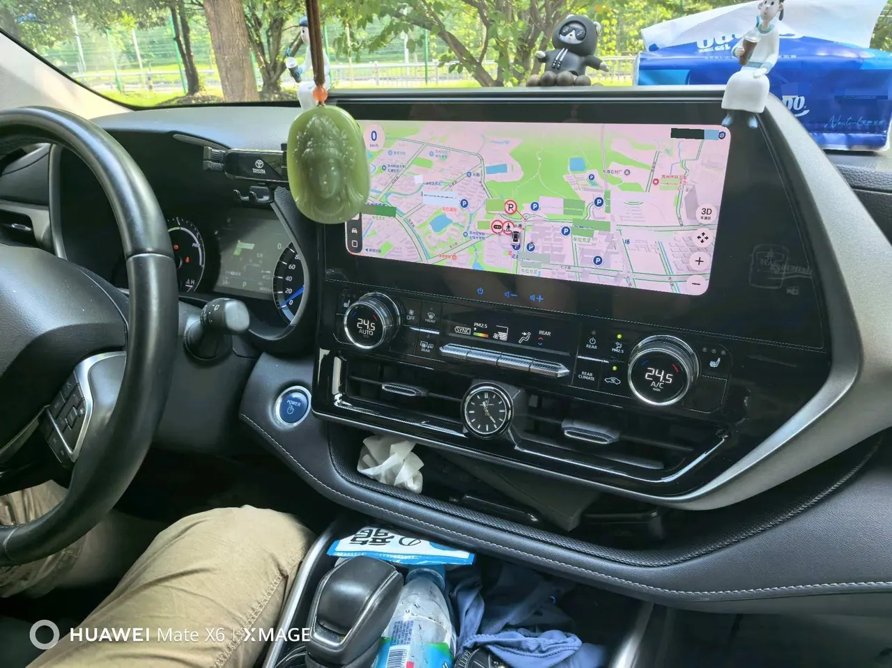 Toyota 2022 Highlander Dual Engine 2.5 Stepless Four-wheel Drive Premium Edition 7-seat Automatic Gear 5