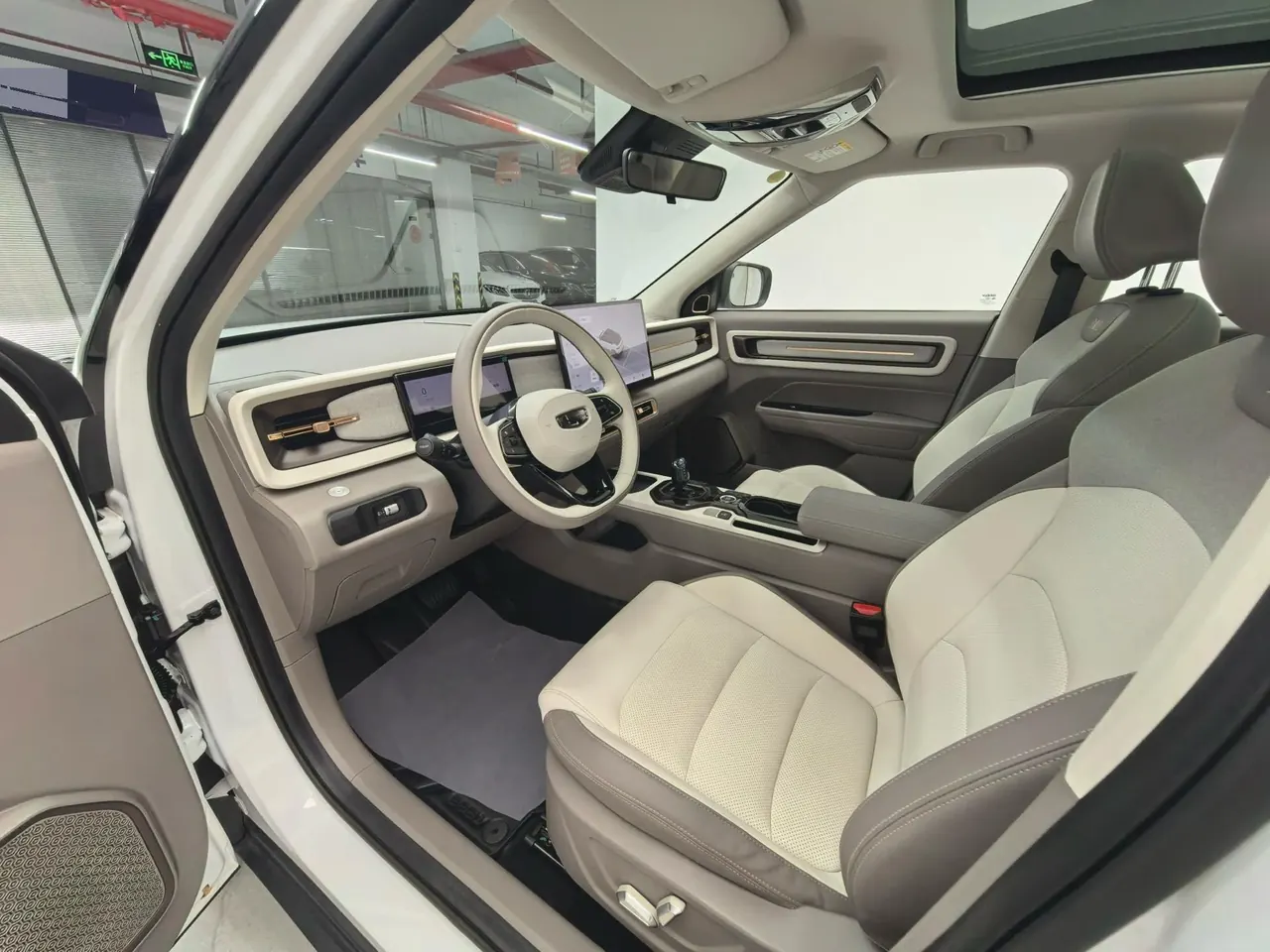 Geely 2026 model Icon 1.5TD Chocolate Elegant Edition, automatic transmission 4