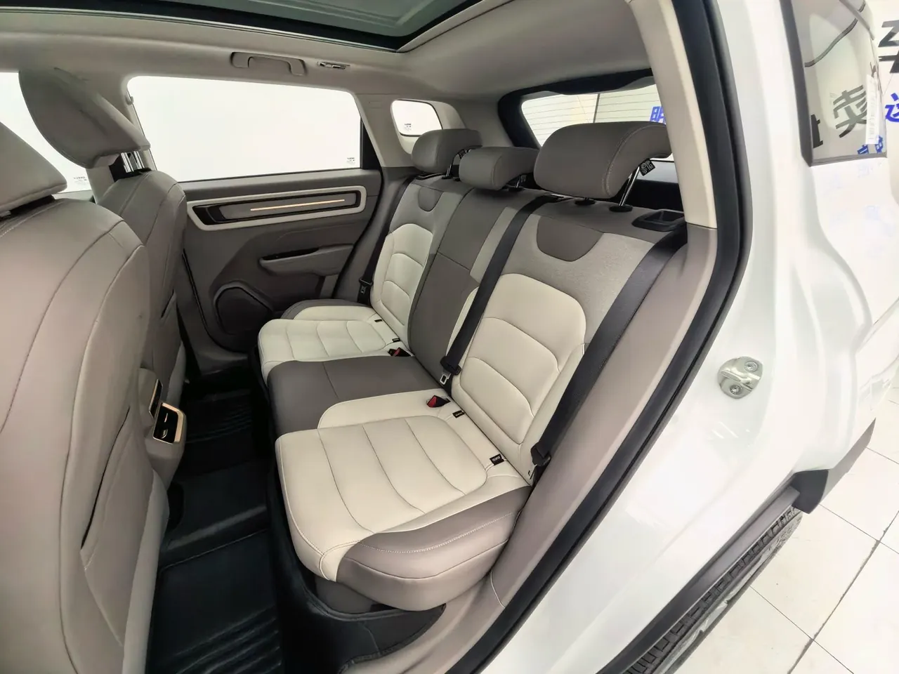 Geely 2026 model Icon 1.5TD Chocolate Elegant Edition, automatic transmission 5