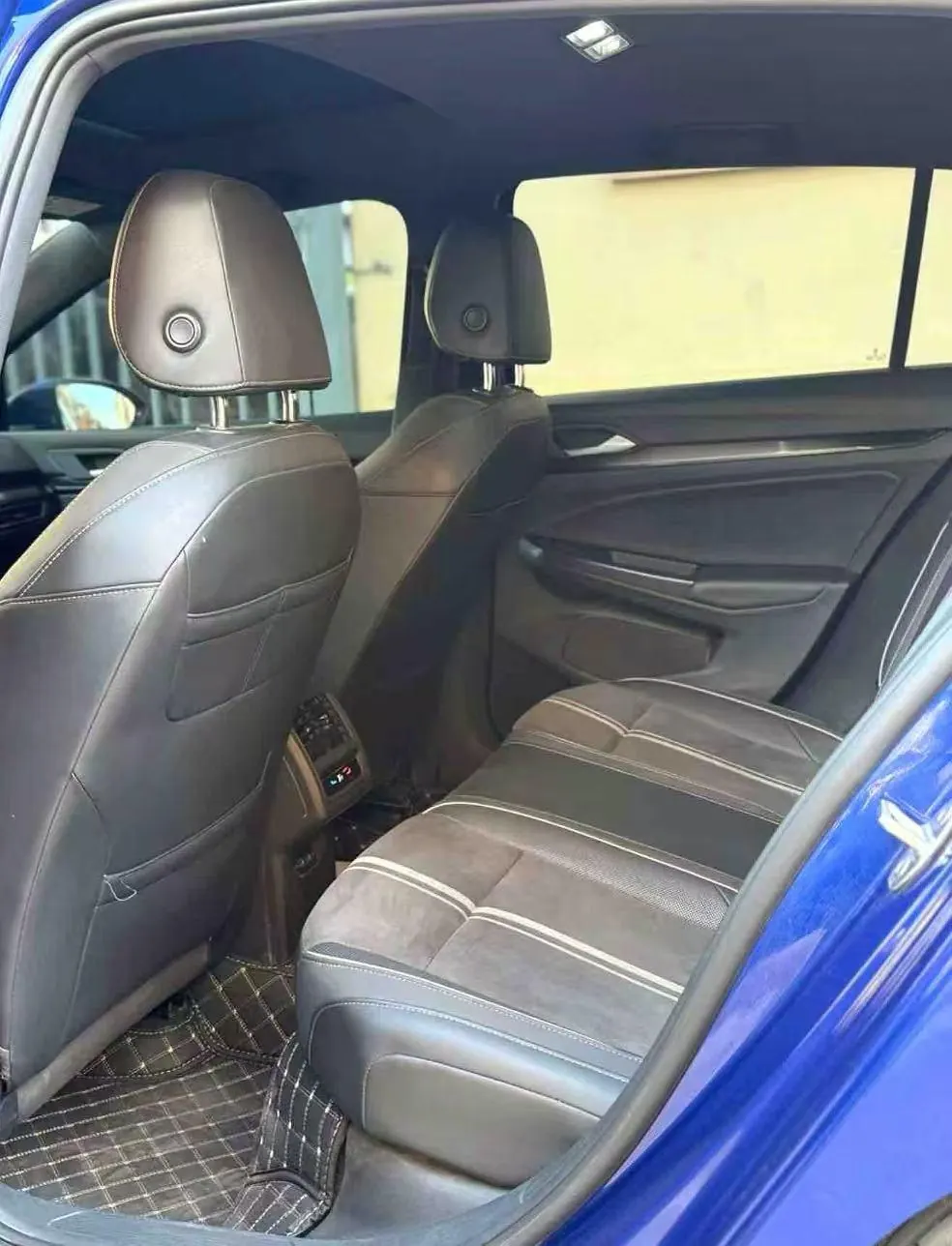 Volkswagen 2021 Golf 8 R-Line 1.4TSI 280TSI Automatic 3