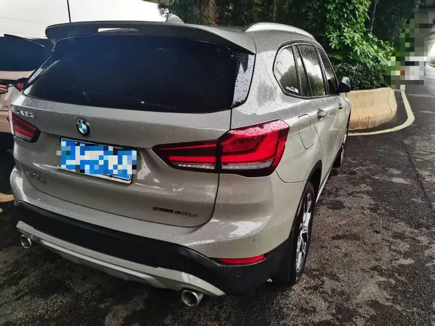 BMW 2022 X1 sDrive20Li 1.5T fashion automatic gear 2