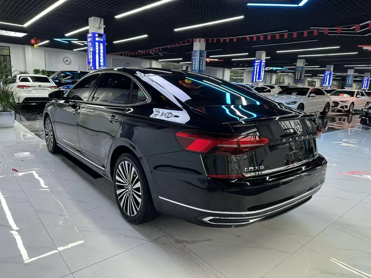 Volkswagen 2020 Passat 2.0TSI 330TSI Premium Edition Automatic Gear 7