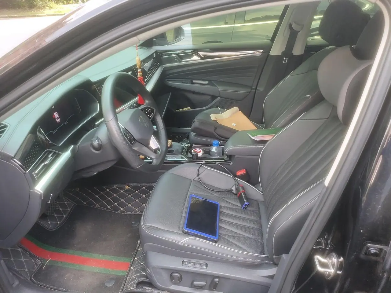 Volkswagen 2022 Passat 2.0TSI 330TSI Star Deluxe Edition Automatic Transmission 2