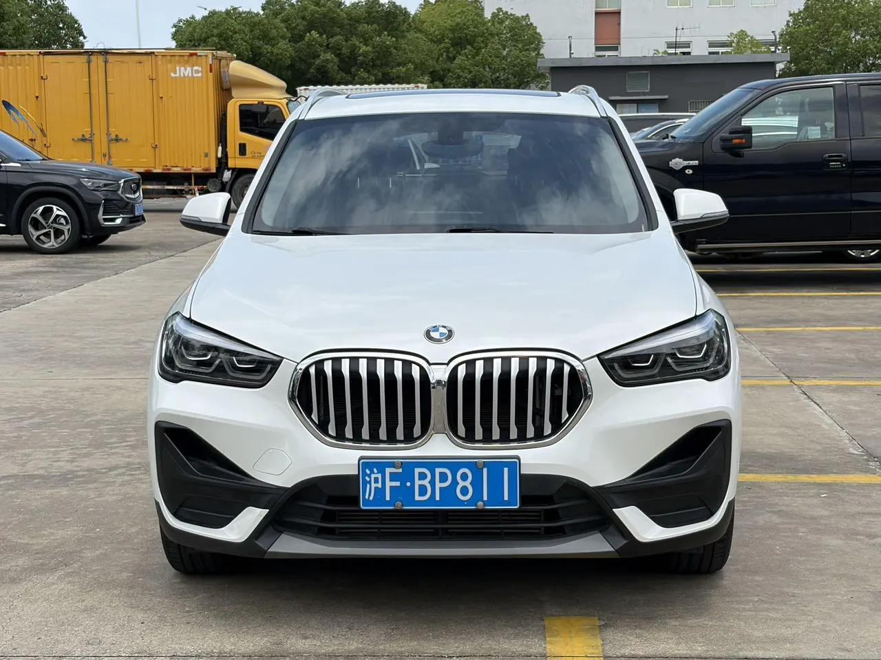 BMW 2021 X1 sDrive20Li 1.5T fashion automatic gear 2