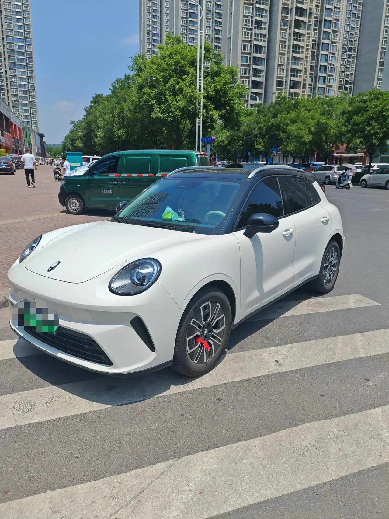 Open image lightbox: Ora 2026 Ora 5 580km Max Edition Automatic Gear