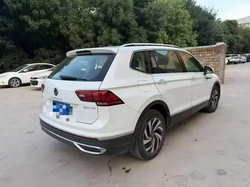 Volkswagen 2022 Tiguan L 2.0TSI 330TSI Two-Drive Comfortable Edition Automatic Gear 5