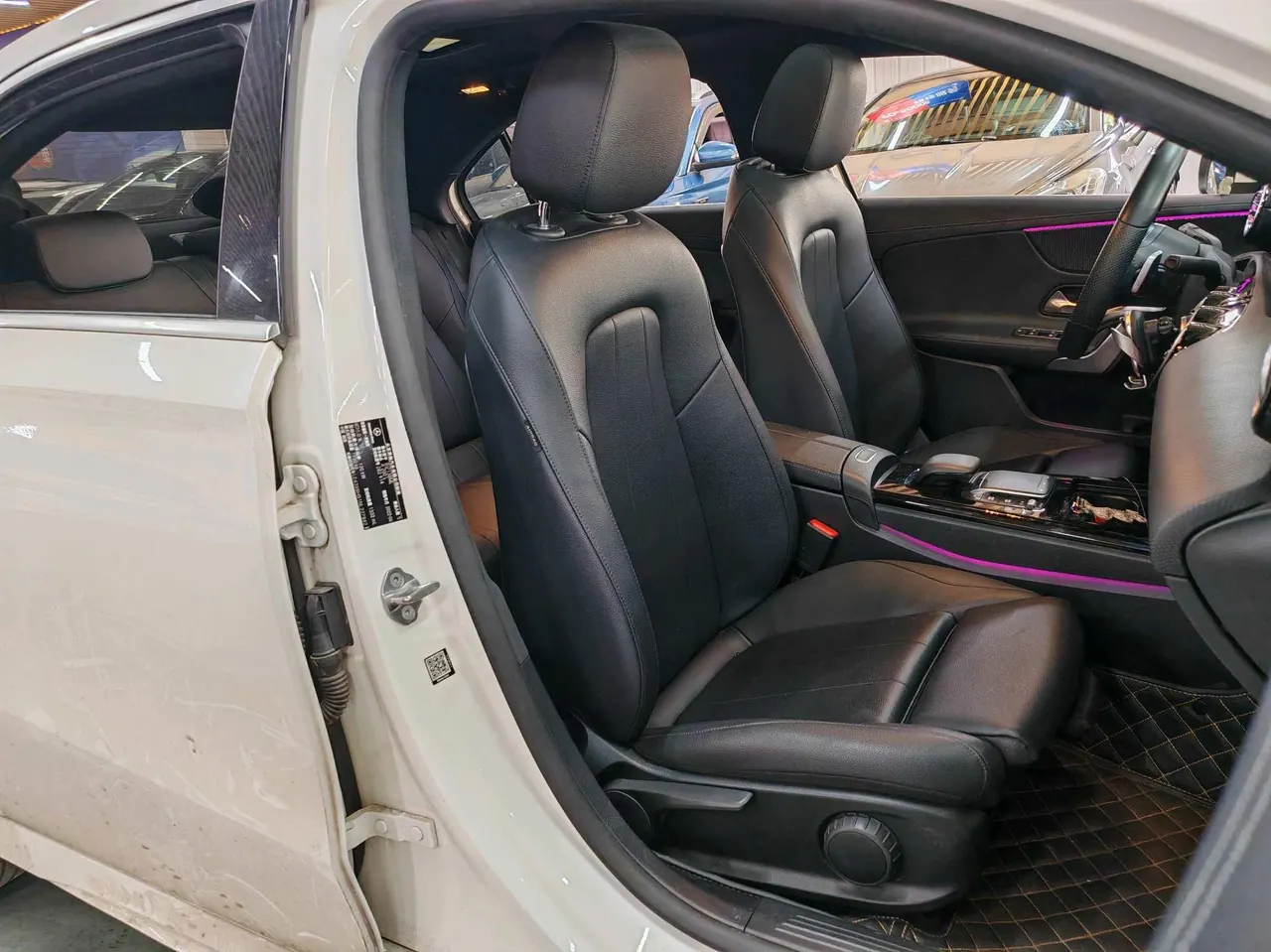 Mercedes Benz Class A 2022 A 200 L 1.3T Dynamic Automatic 5