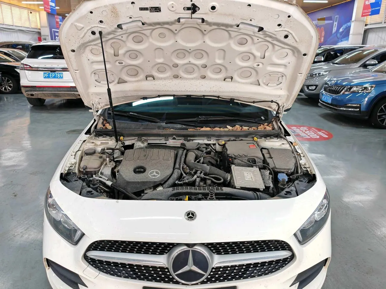 Mercedes Benz Class A 2022 A 200 L 1.3T Dynamic Automatic 8
