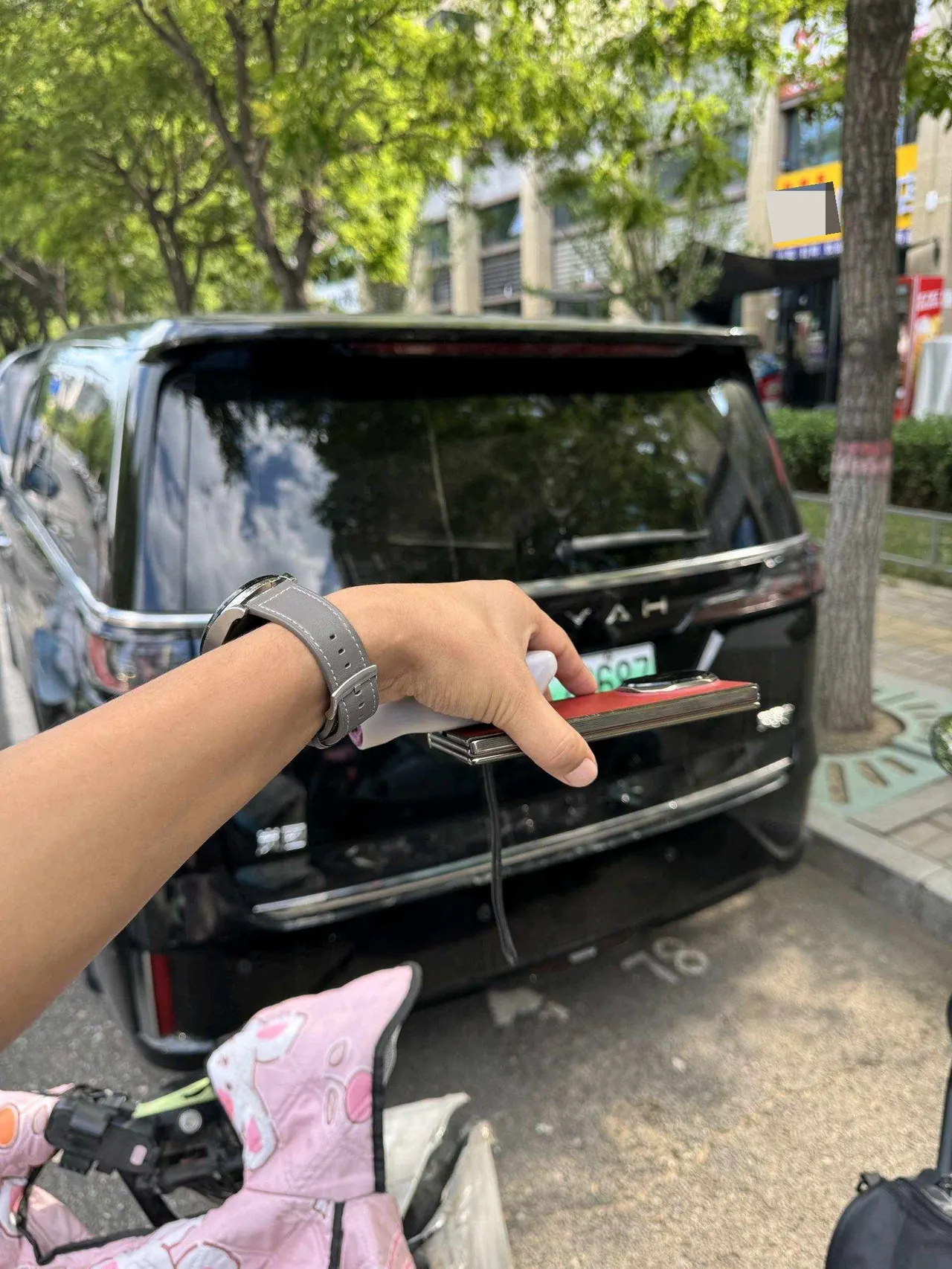 Voyah 2025 Dreamers PHEV 1.5T Four-wheel Drive Excellence Dry Kun Edition Automatic Gear 9