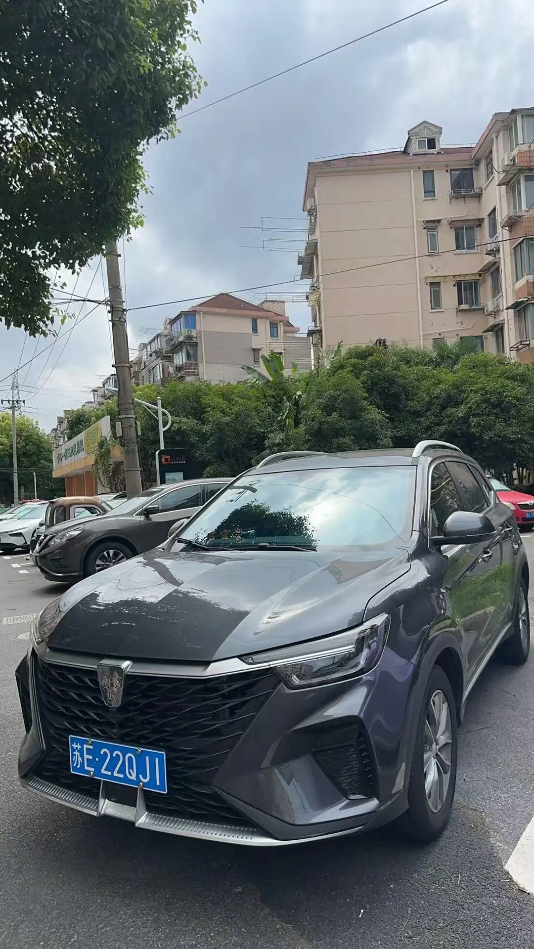 Open image lightbox: Roewe 2025 RX5 PLUS 1.5TGI 330TGI Lingchao Zhihui Edition Automatic Gear