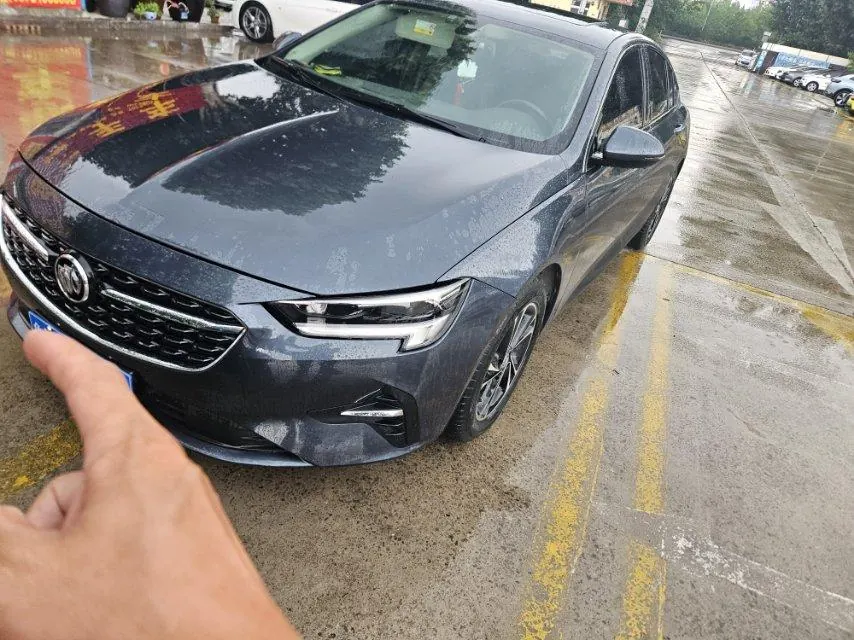 Open image lightbox: Buick 2020 Regal 1.5T 552T Luxury Automatic Gear