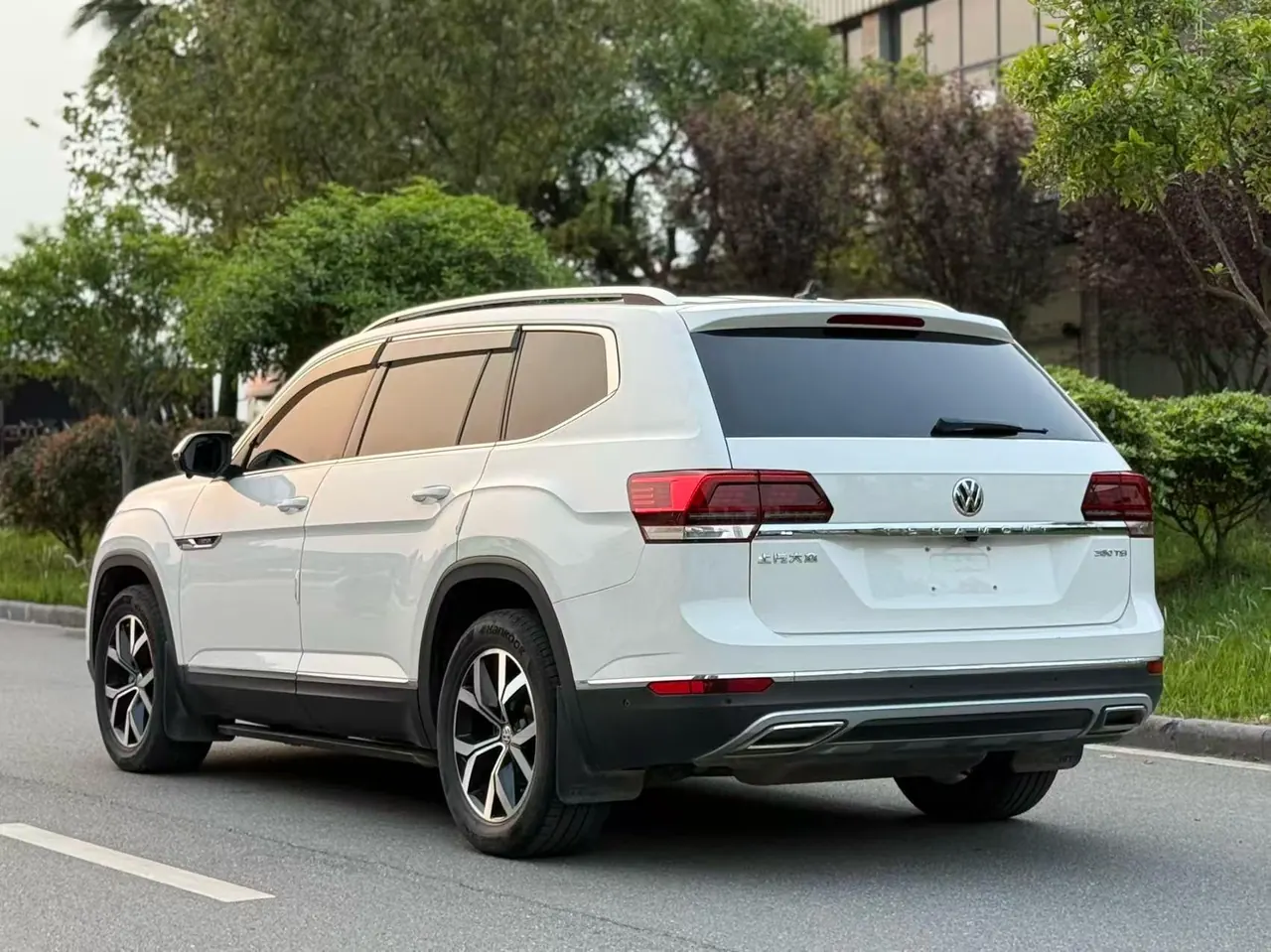 Volkswagen 2020 Tuang 2.0TSI 380TSI Four-wheel Drive Deluxe Edition Automatic Gear 6