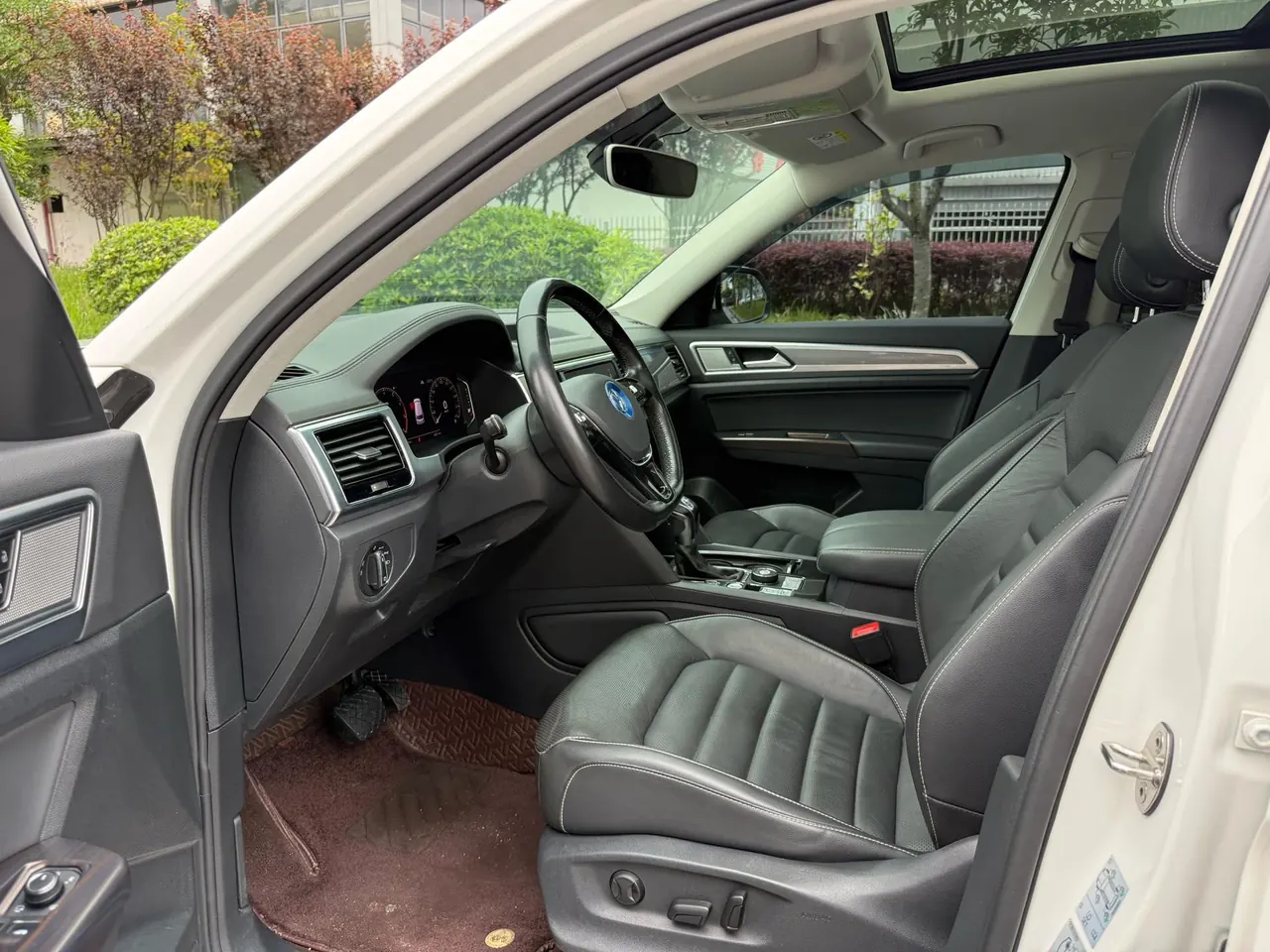 Volkswagen 2020 Tuang 2.0TSI 380TSI Four-wheel Drive Deluxe Edition Automatic Gear 7