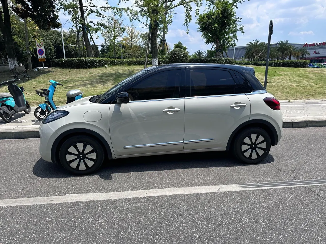 WuLing 2025 Plantronics 333km LingBox Connected Automatic Gear 3