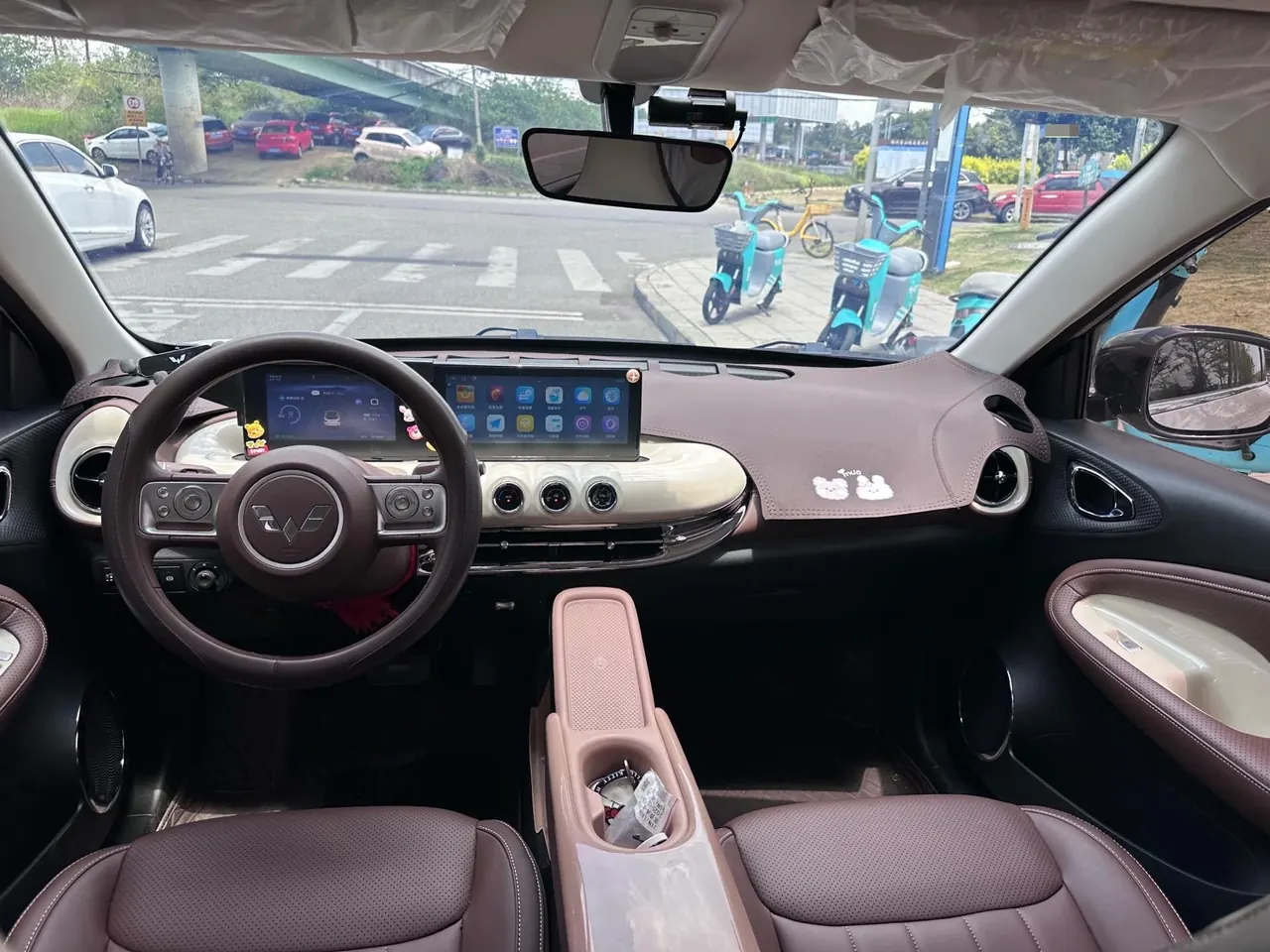 WuLing 2025 Plantronics 333km LingBox Connected Automatic Gear 8
