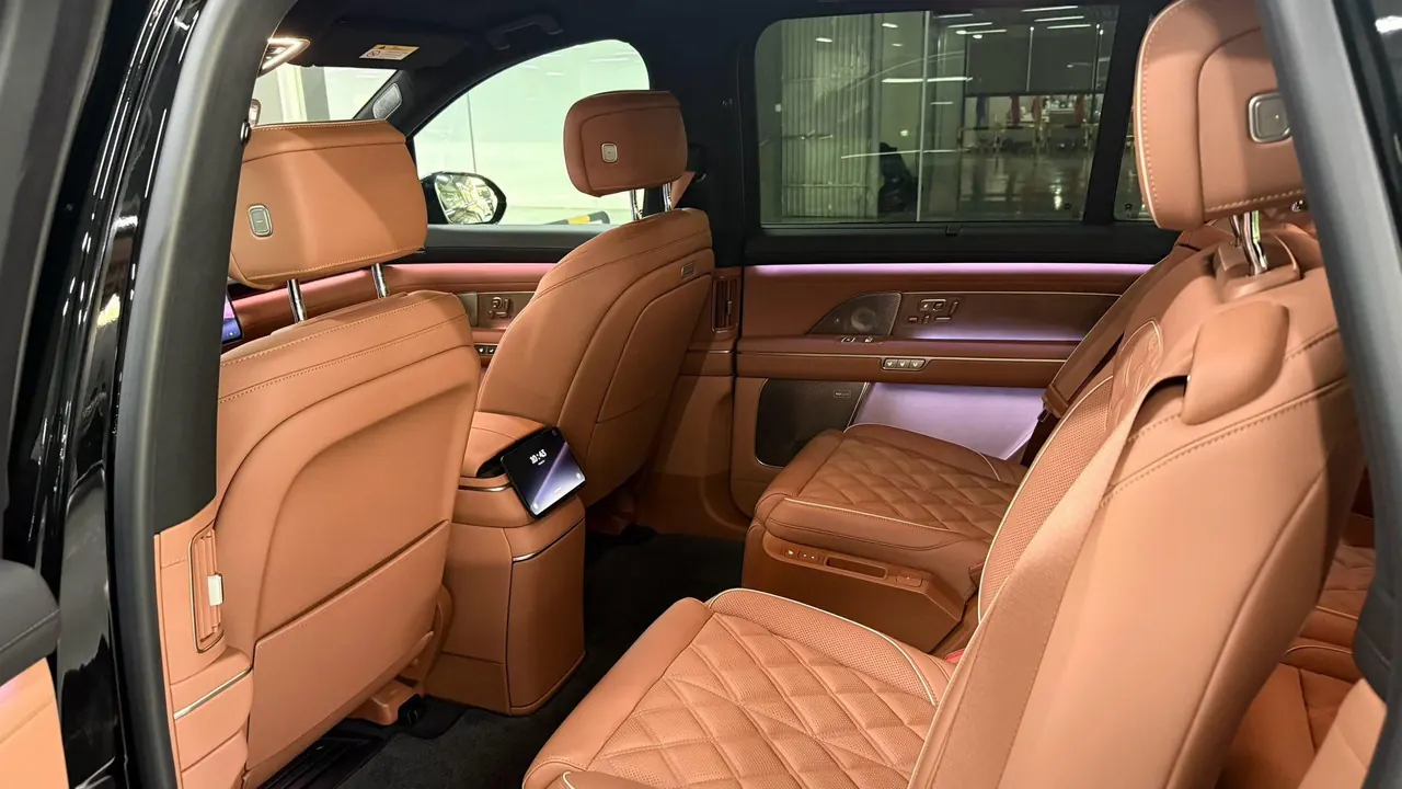 NIO 2026 ES8 6-seat executive deluxe automatic gear 6