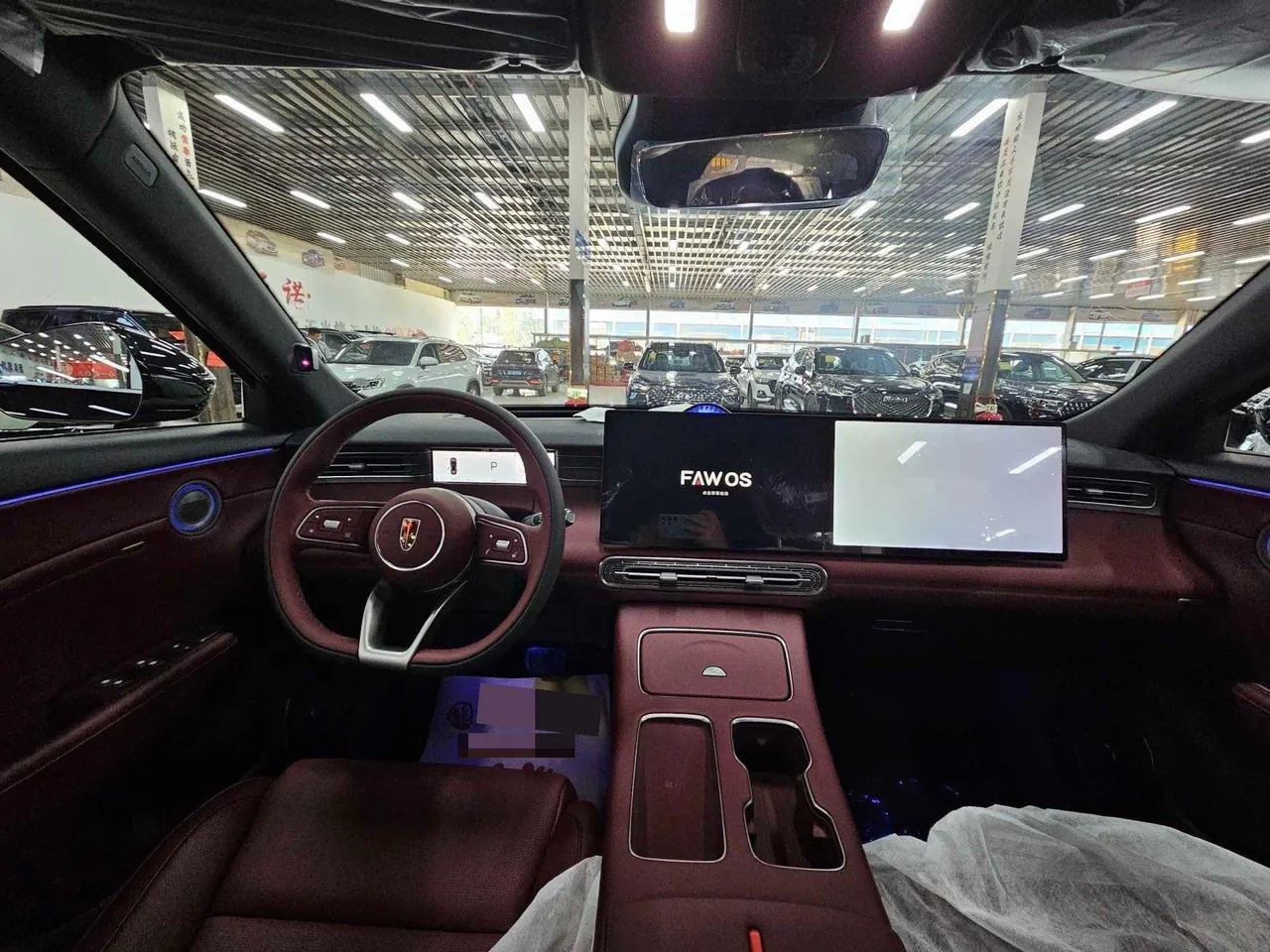 HongQi 2026 HS6 PHEV 1.5T 220 Four-wheel Drive Smart Hybrid Automatic Gear 12