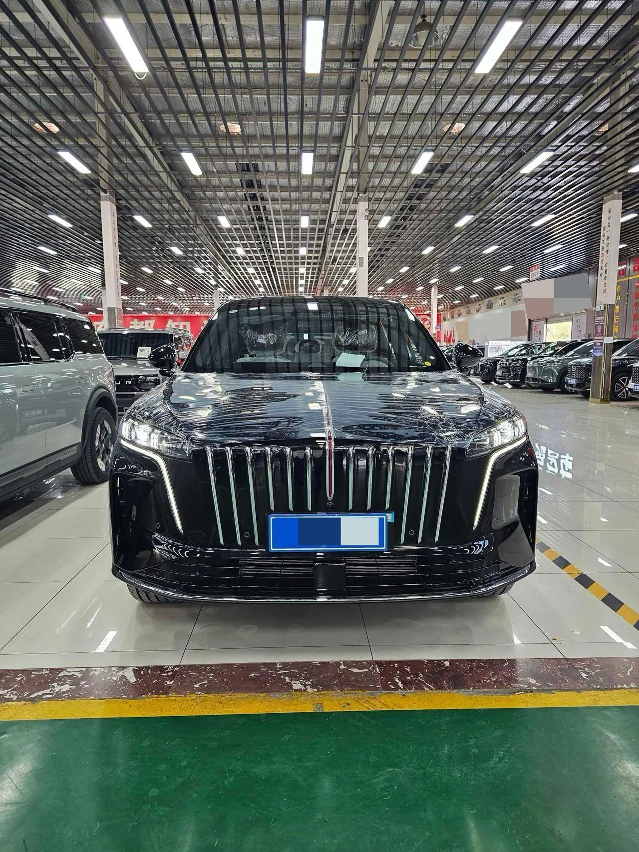 HongQi 2026 HS6 PHEV 1.5T 220 Four-wheel Drive Smart Hybrid Automatic Gear 3