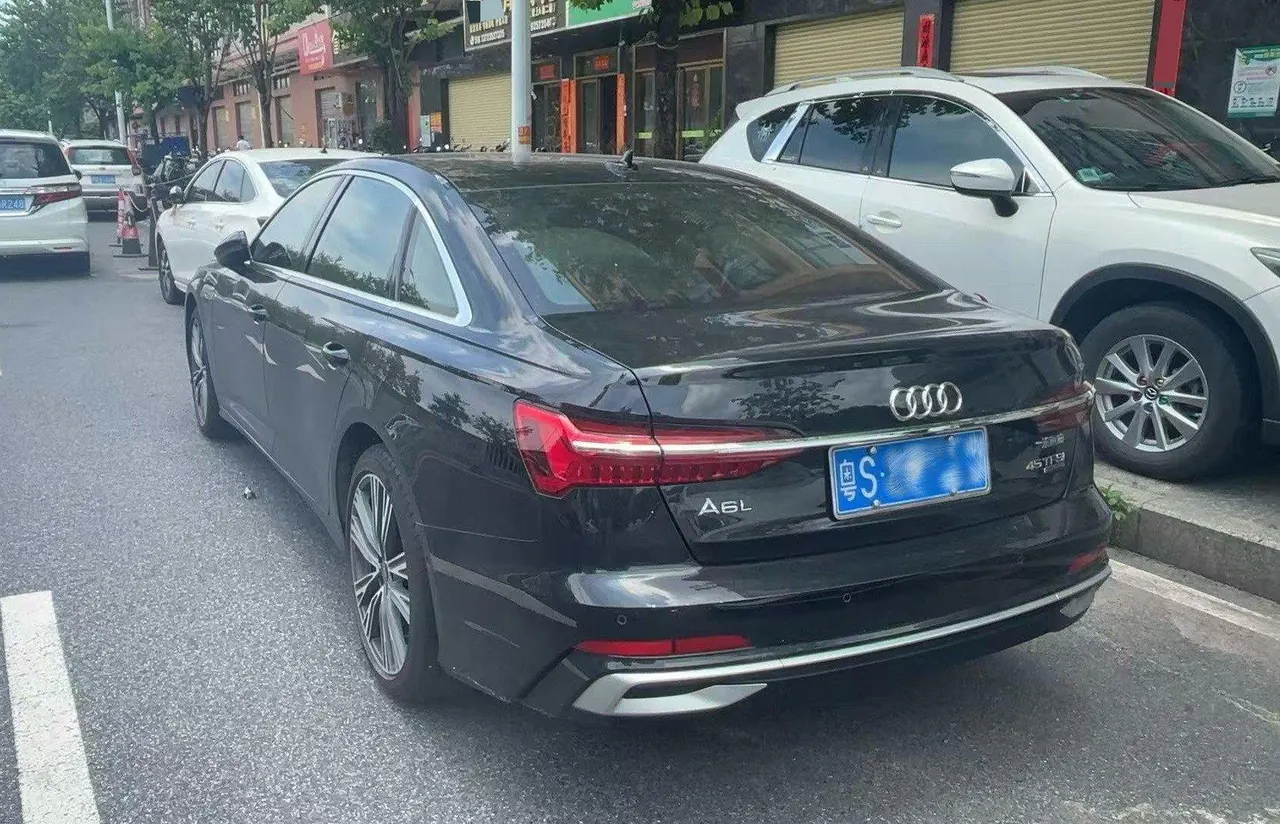 Audi 2025 A6L 2.0TFSI 45TFSI Quattro Selected Dynamic (Modified) Automatic Gear 4
