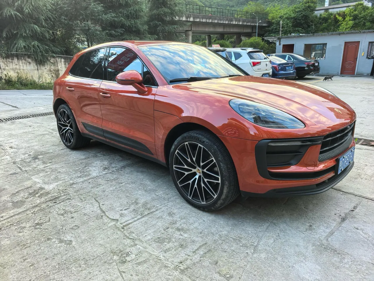 Porsche Macan (Imported) 2022 Macan 2.0T Automatic Gear 2