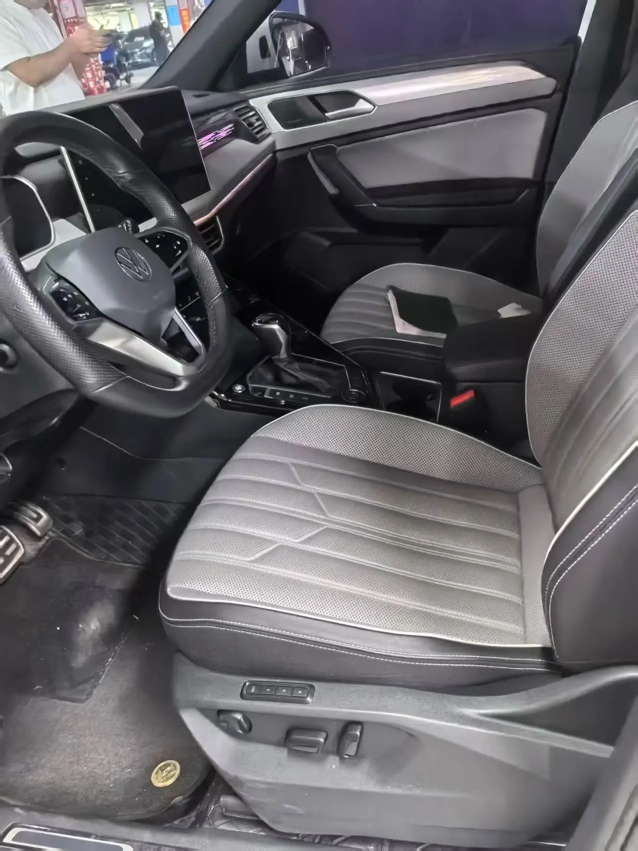 Volkswagen 2023 Tanyue 2.0TSI 380TSI four-wheel drive R-Line high-energy version of automatic gear 7