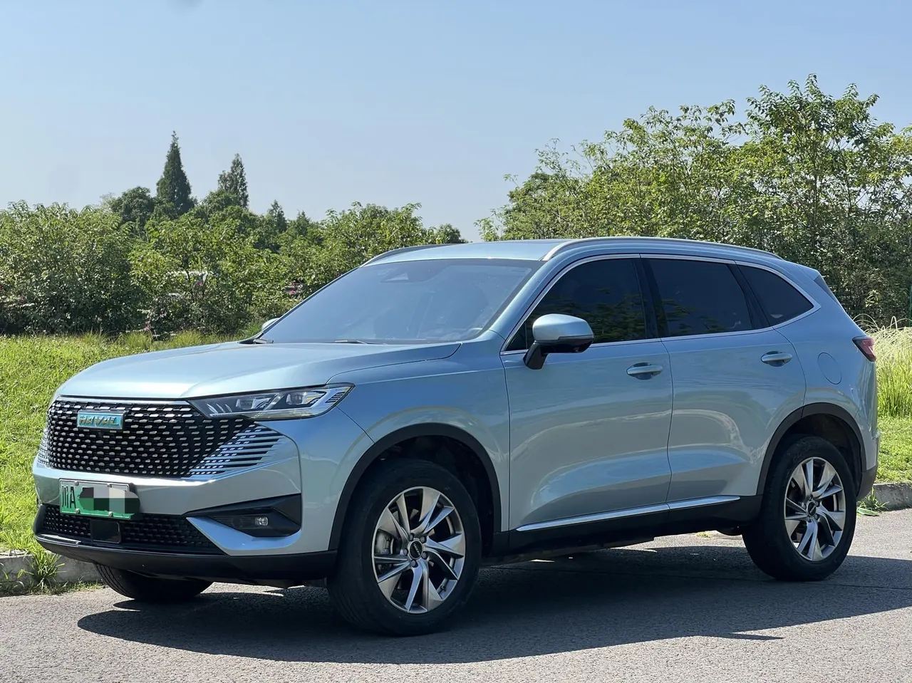 Open image lightbox: Haval H6 New Energy 2023 H6 PHEV 1.5T 110KM Free Edition Automatic Gear