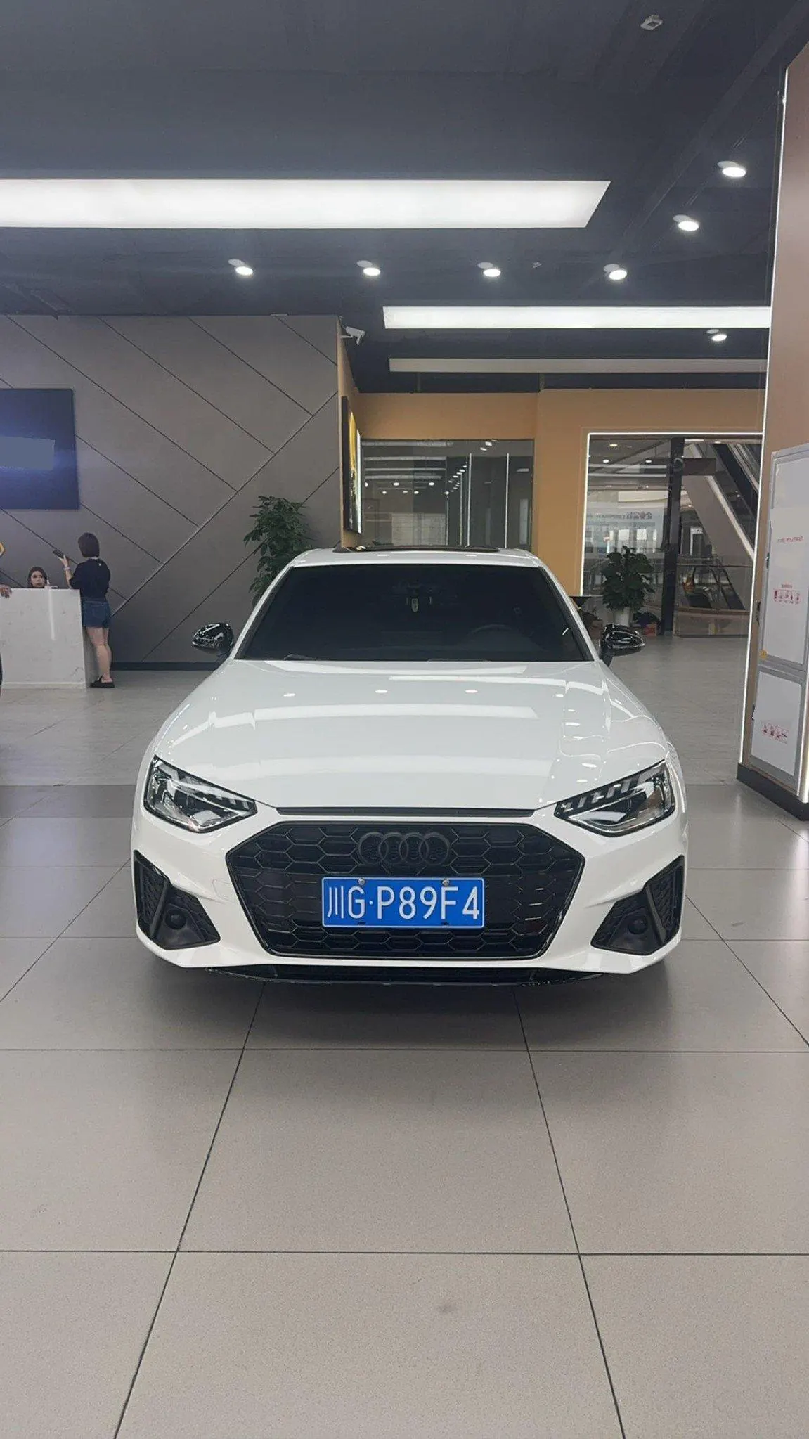 Audi 2023 A4L 2.0TFSI 40TFSI Deluxe Dynamic Automatic 2