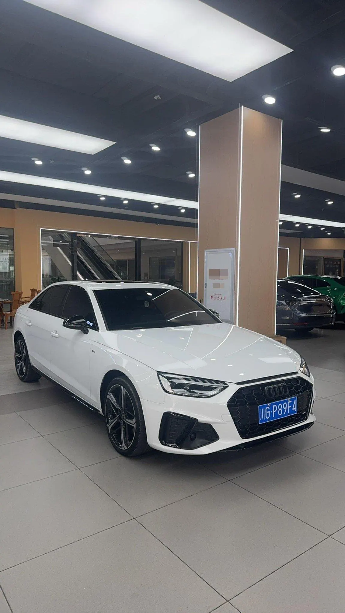 Audi 2023 A4L 2.0TFSI 40TFSI Deluxe Dynamic Automatic 3