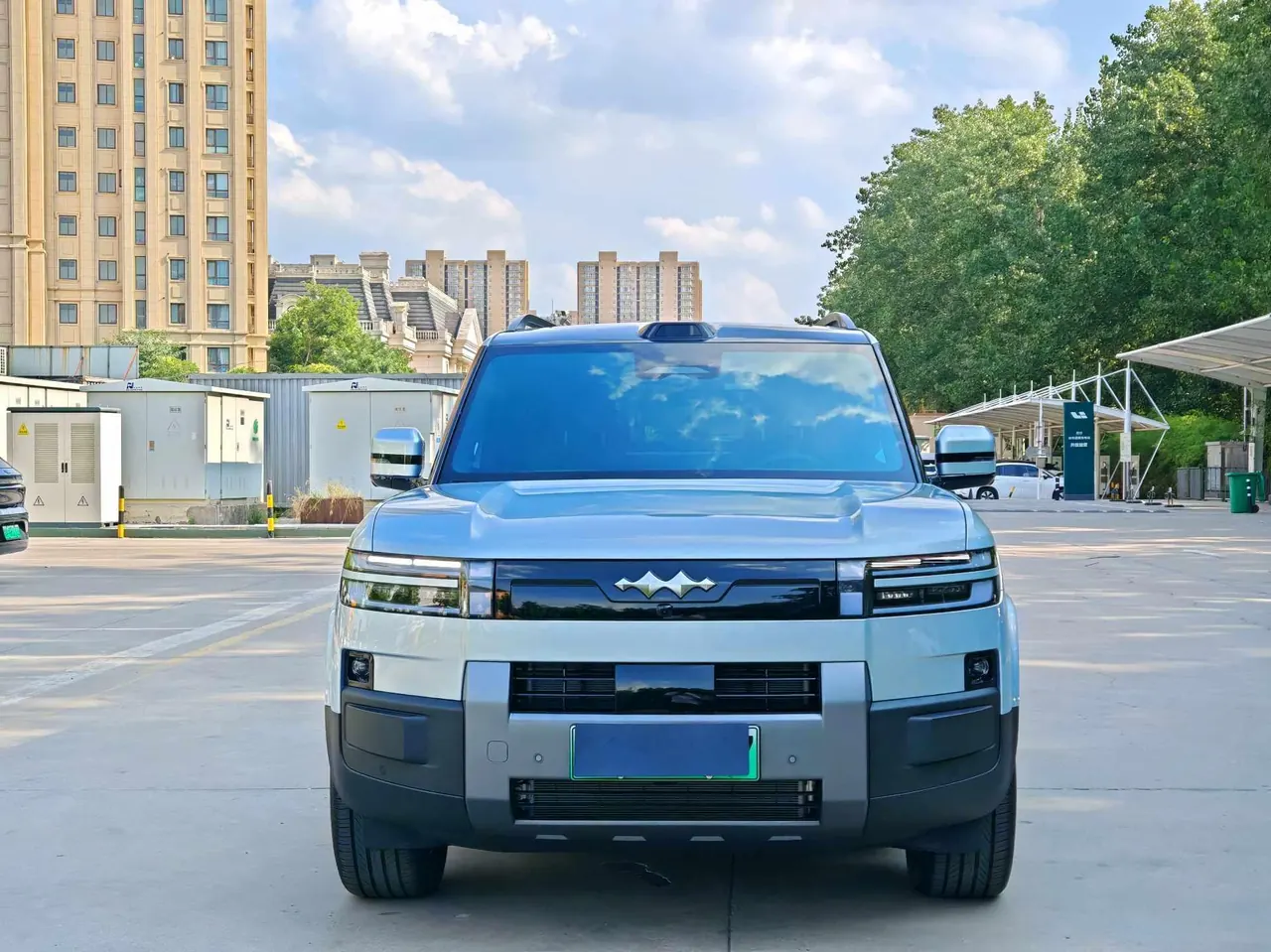 FangChengBao 2025 titanium 7 1.5T stepless 190KM four-wheel drive Ultra version of automatic gear 2