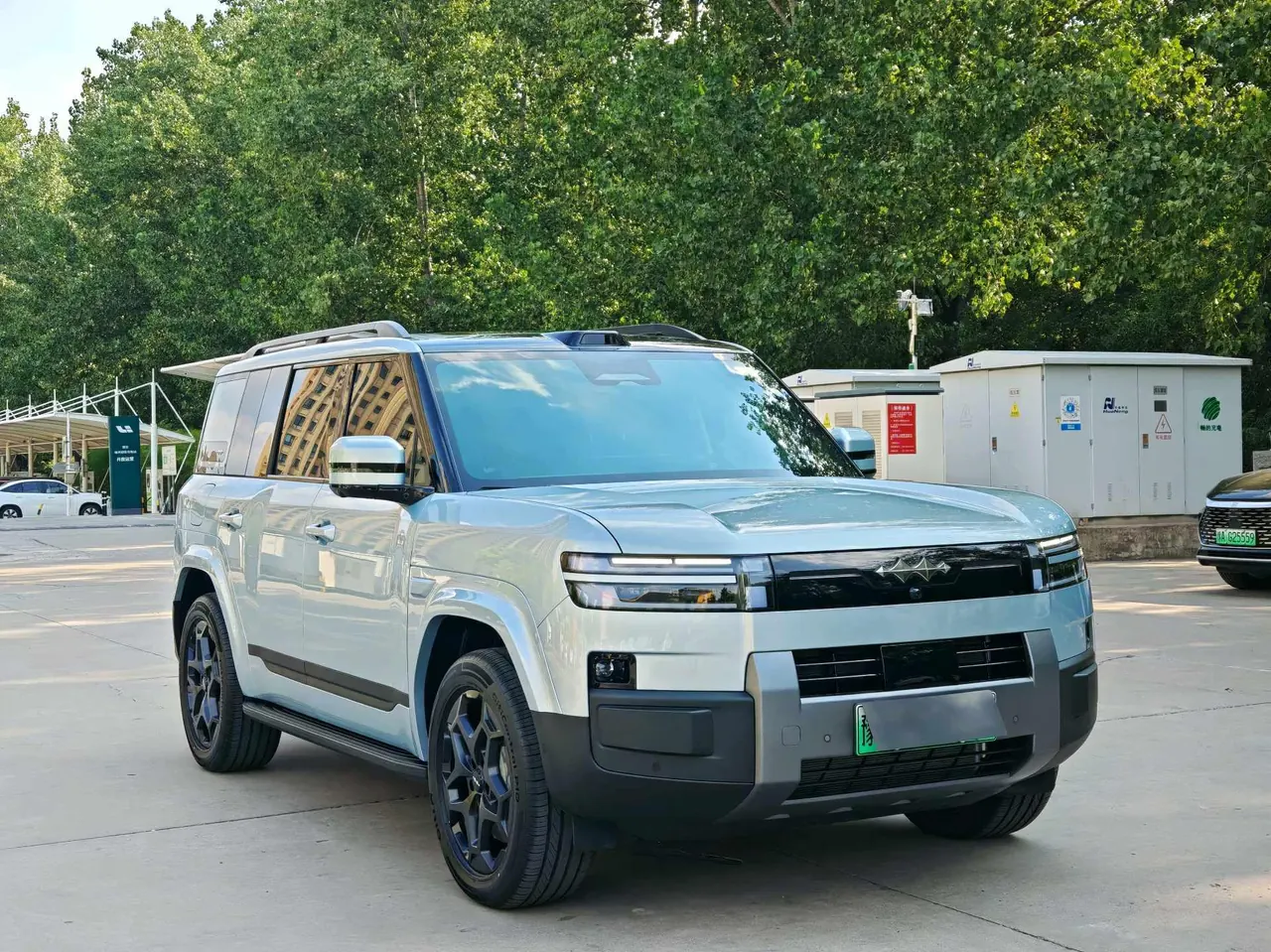 FangChengBao 2025 titanium 7 1.5T stepless 190KM four-wheel drive Ultra version of automatic gear 3