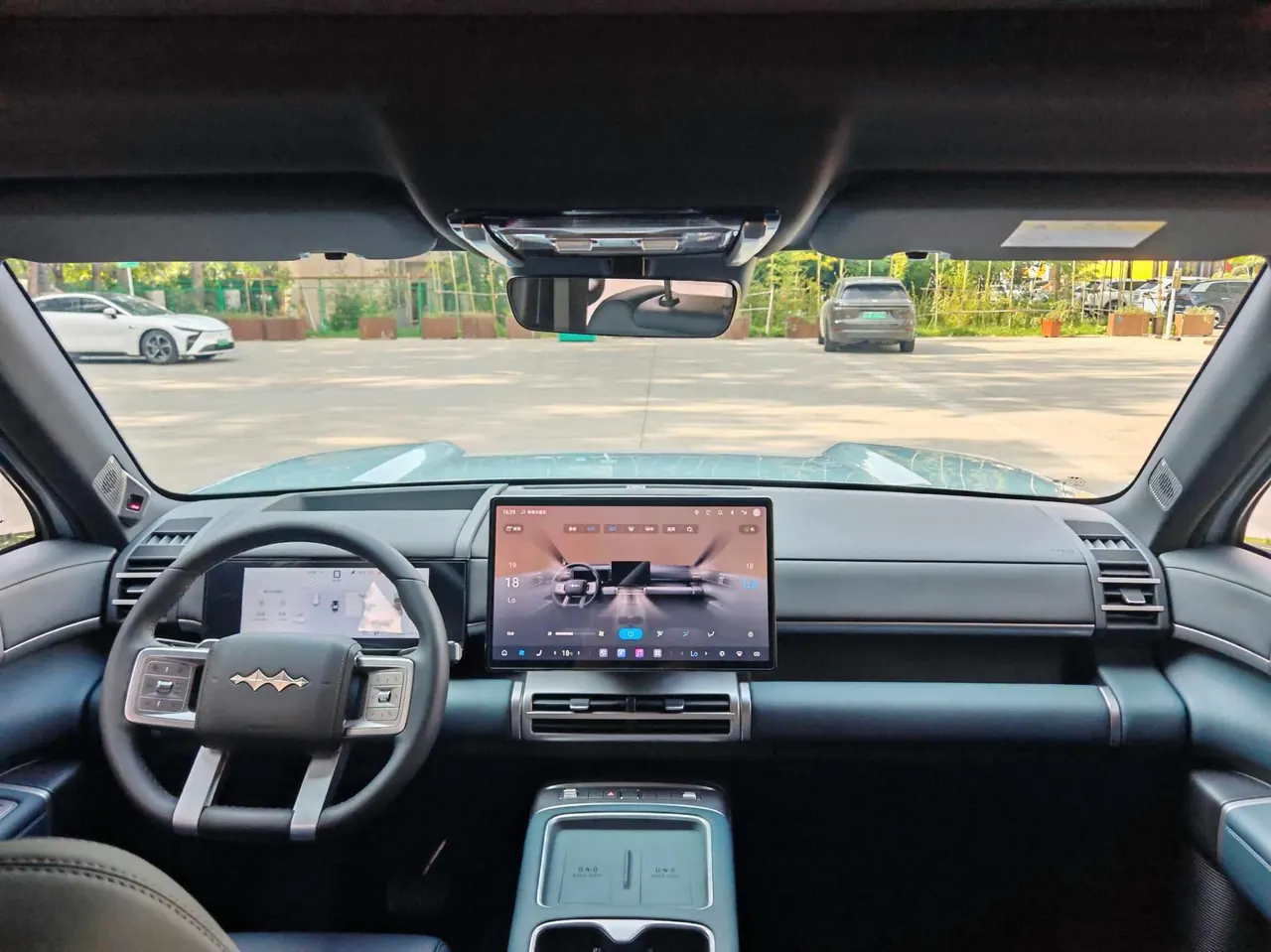 FangChengBao 2025 titanium 7 1.5T stepless 190KM four-wheel drive Ultra version of automatic gear 4