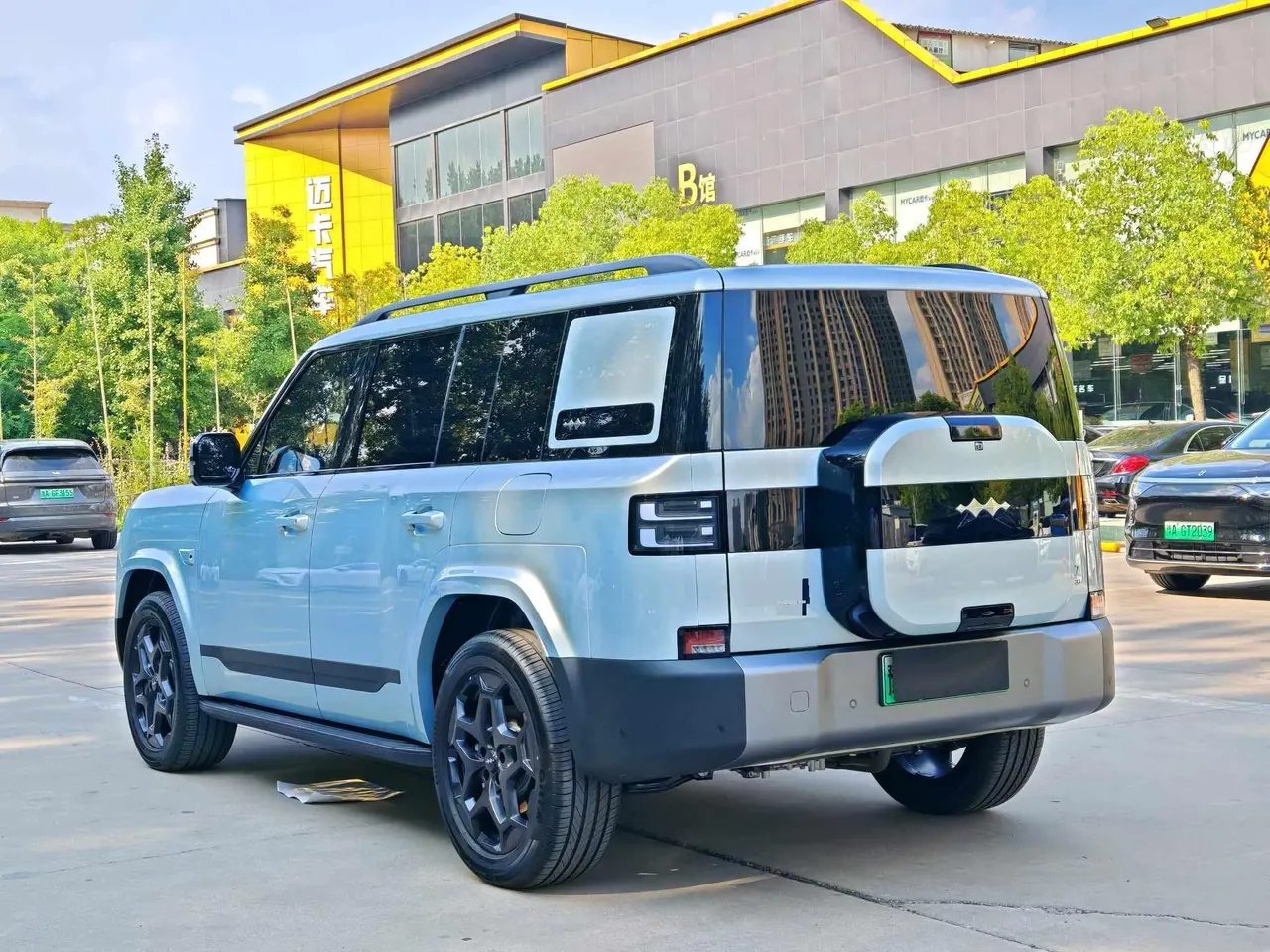 FangChengBao 2025 titanium 7 1.5T stepless 190KM four-wheel drive Ultra version of automatic gear 9