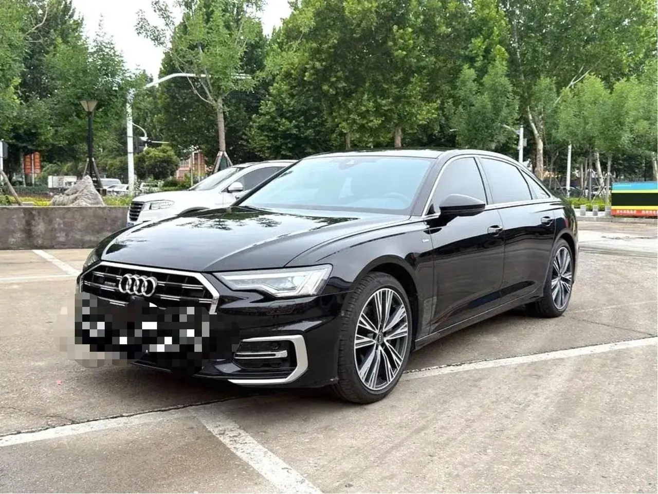 Open image lightbox: Audi 2025 A6L 2.0TFSI 45TFSI Selected Dynamic Automatic