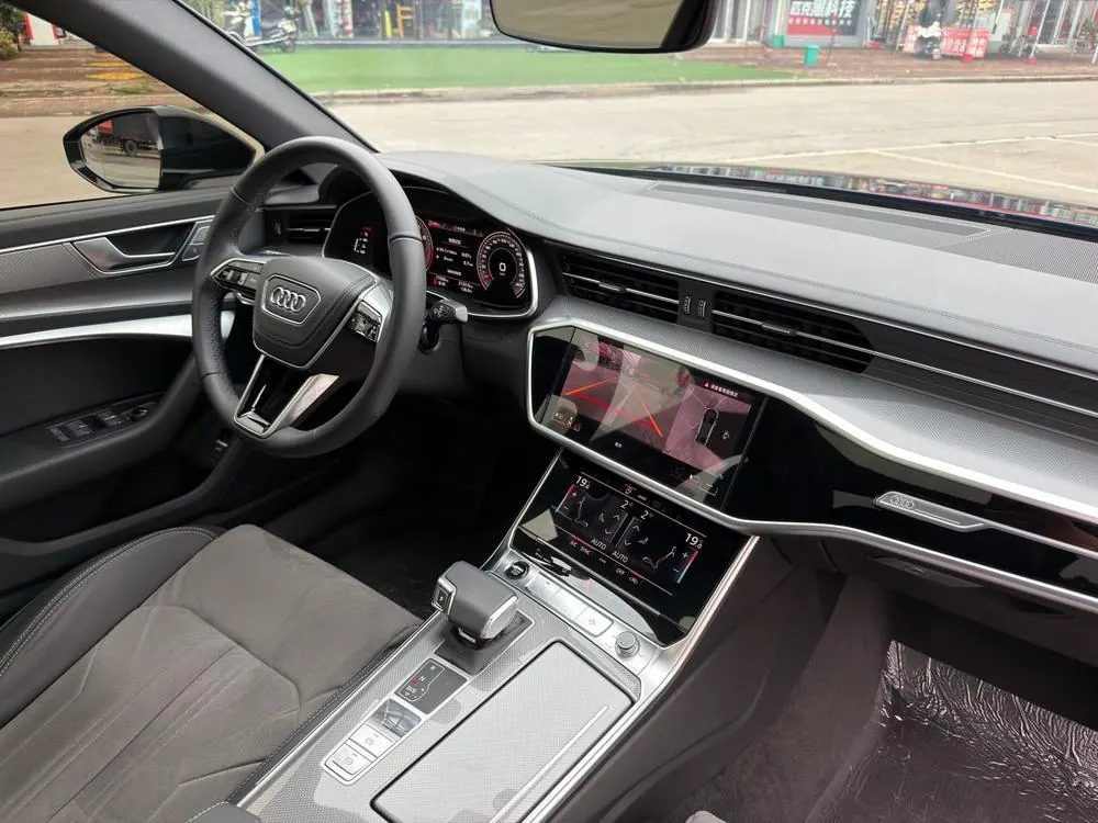 Audi 2025 A6L 2.0TFSI 45TFSI Selected Dynamic Automatic 6