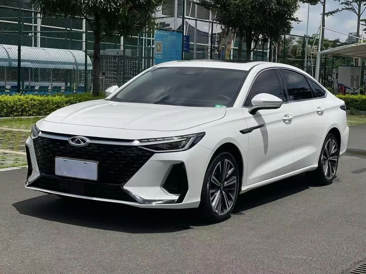Open image lightbox: Chery 2022 Erez 8 1.6T Elegant Automatic Gear