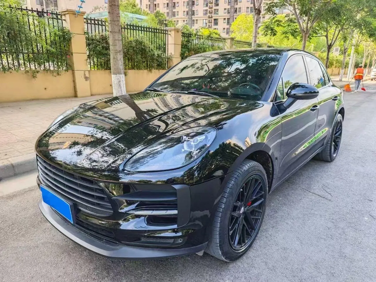 Porsche Macan (Imported) 2021 Macan 2.0T Automatic Gear - View 1
