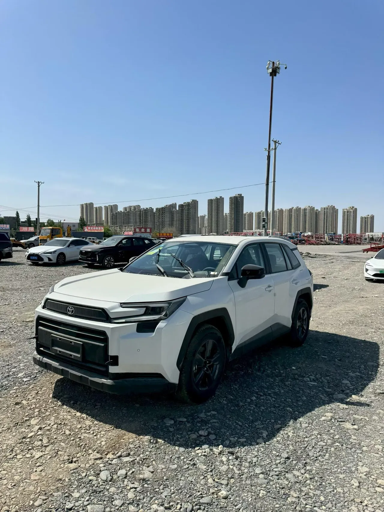 Open image lightbox: Toyota 2026 RAV4 Rongfang Double Engine 2.0 Stepless Two-Drive Elite Automatic Gear