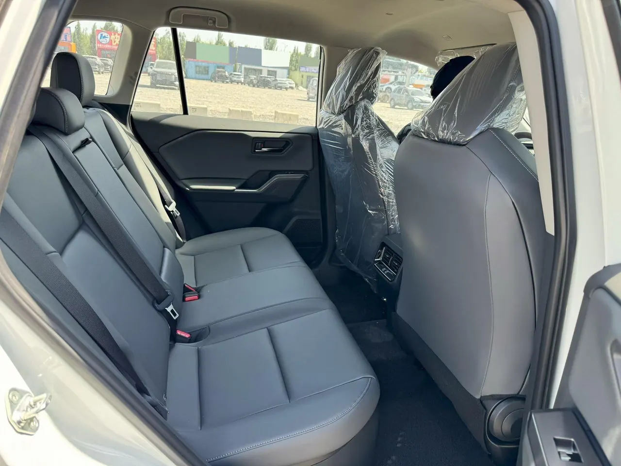 Toyota 2026 RAV4 Rongfang Double Engine 2.0 Stepless Two-Drive Elite Automatic Gear 6
