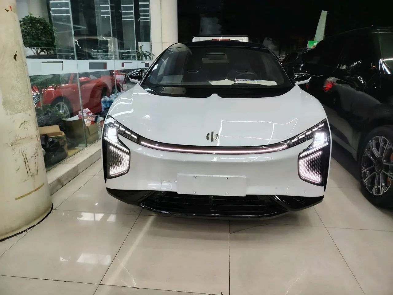HiPhi 2022 HiPhi X Zhiyuan Edition 6-seat Long Endurance Edition Automatic Gear 6