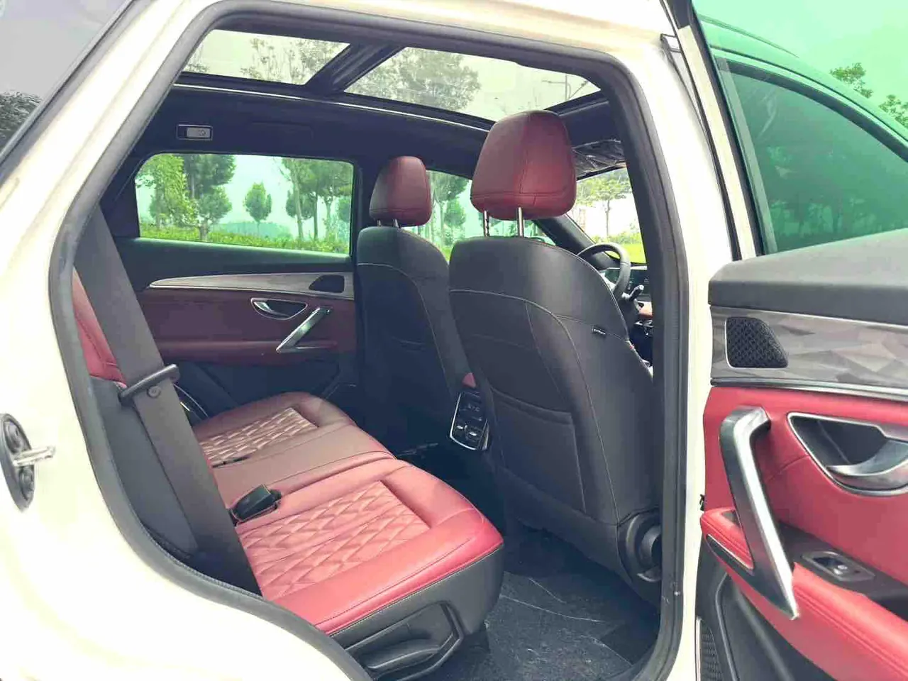 Jetour 2023 X70 PLUS 1.6T Strong 5-seat Automatic Gear 12